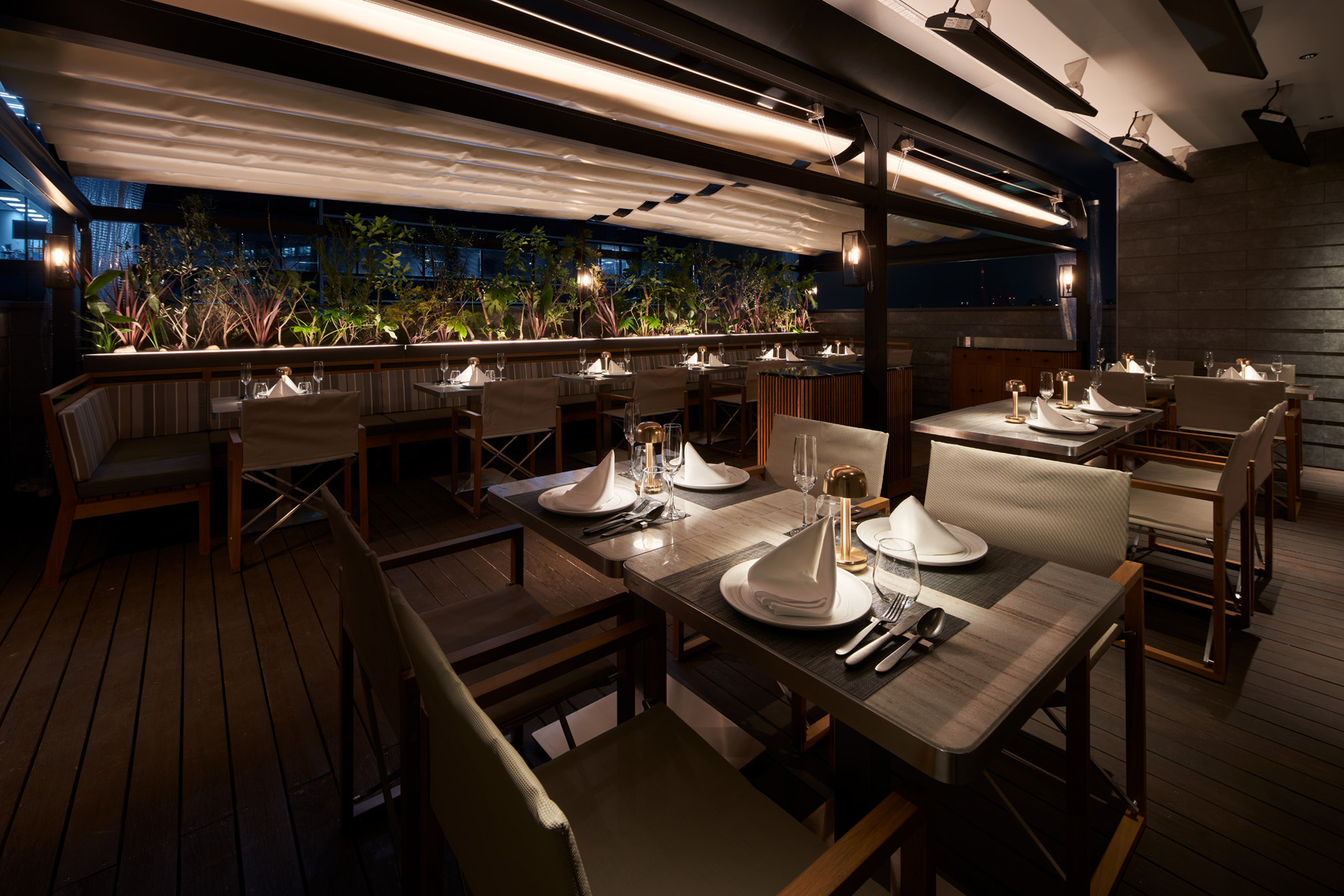 涩谷阳台

注：BALCONE常见意思为阳台，SHIBUYA是日本涩谷的英文表达 丨日本东京-6