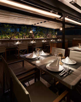 涩谷阳台
注:BALCONE常见意思为阳台,SHIBUYA是日本涩谷的英文表达 丨日本东京