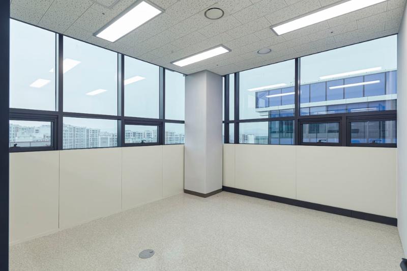 简约清新 40 平办公空间设计-14