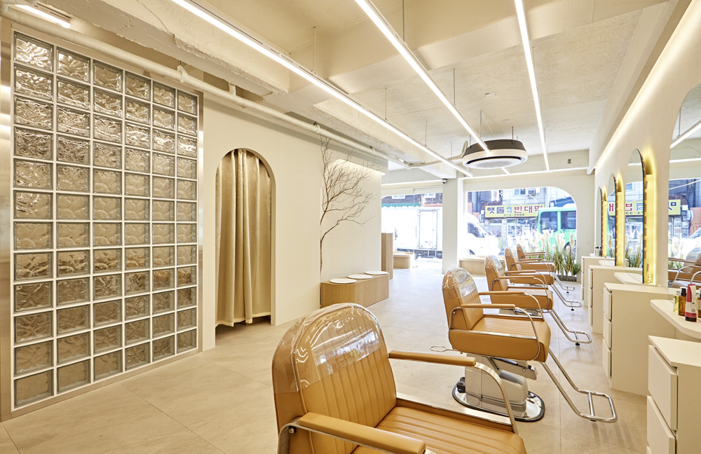 首尔地铁 2 号线厅的 20 平米美容室设计-8