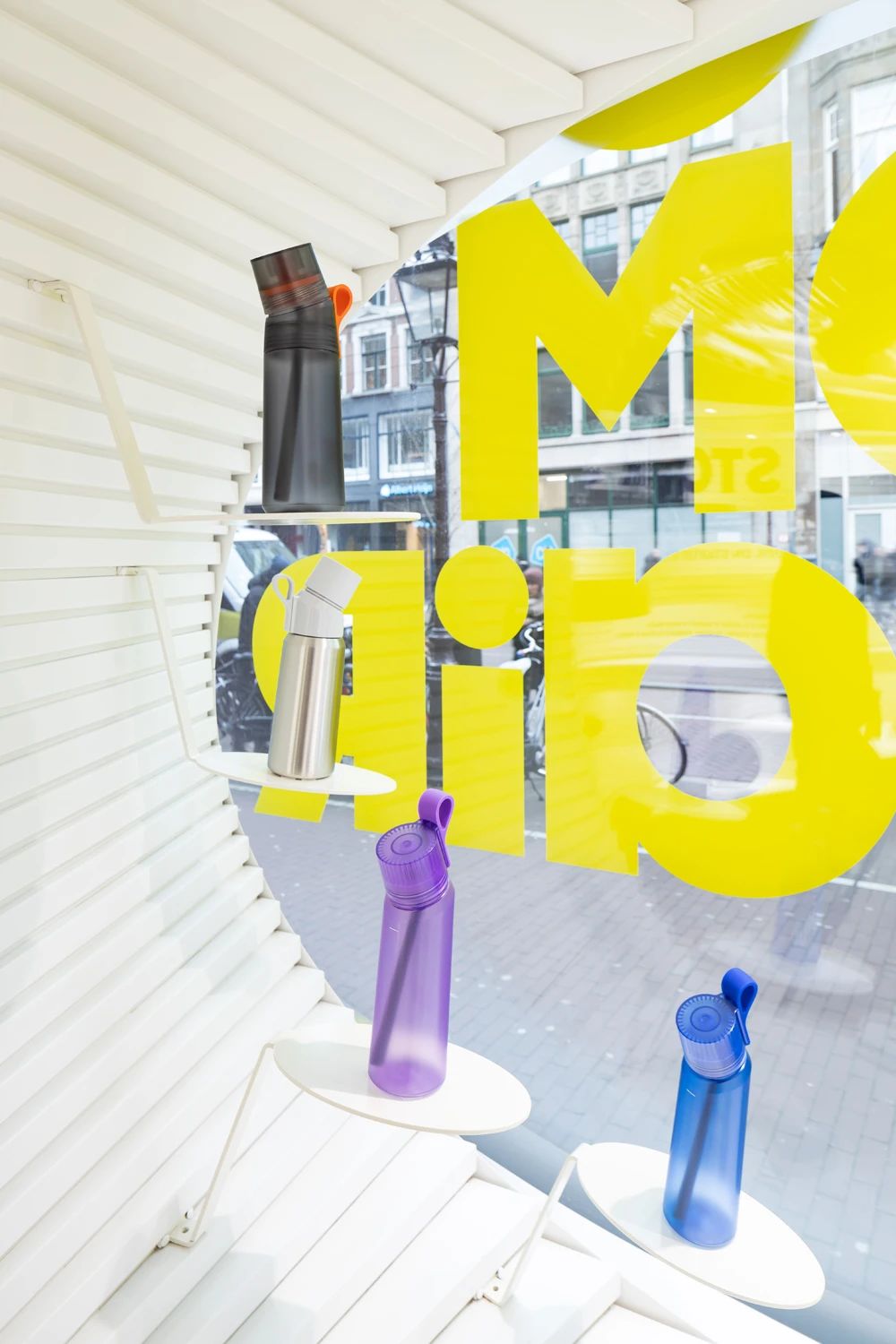 荷兰 AirUp 快闪店丨Storeage-16