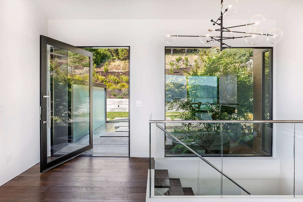 加州 Tiburon 的现代简约住宅-6