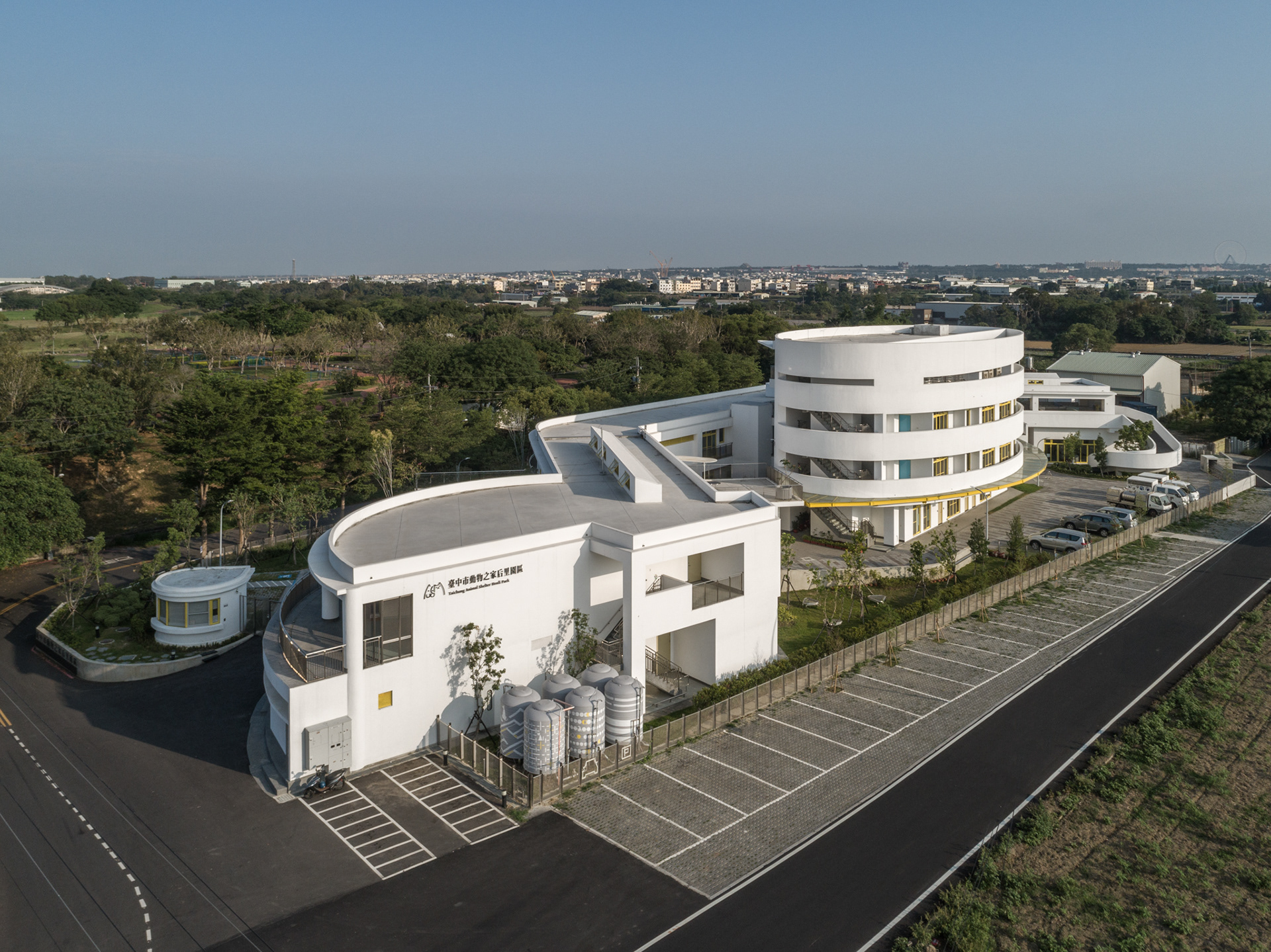 侯利动物收容所丨中国台中丨姜樂靜建築師-5