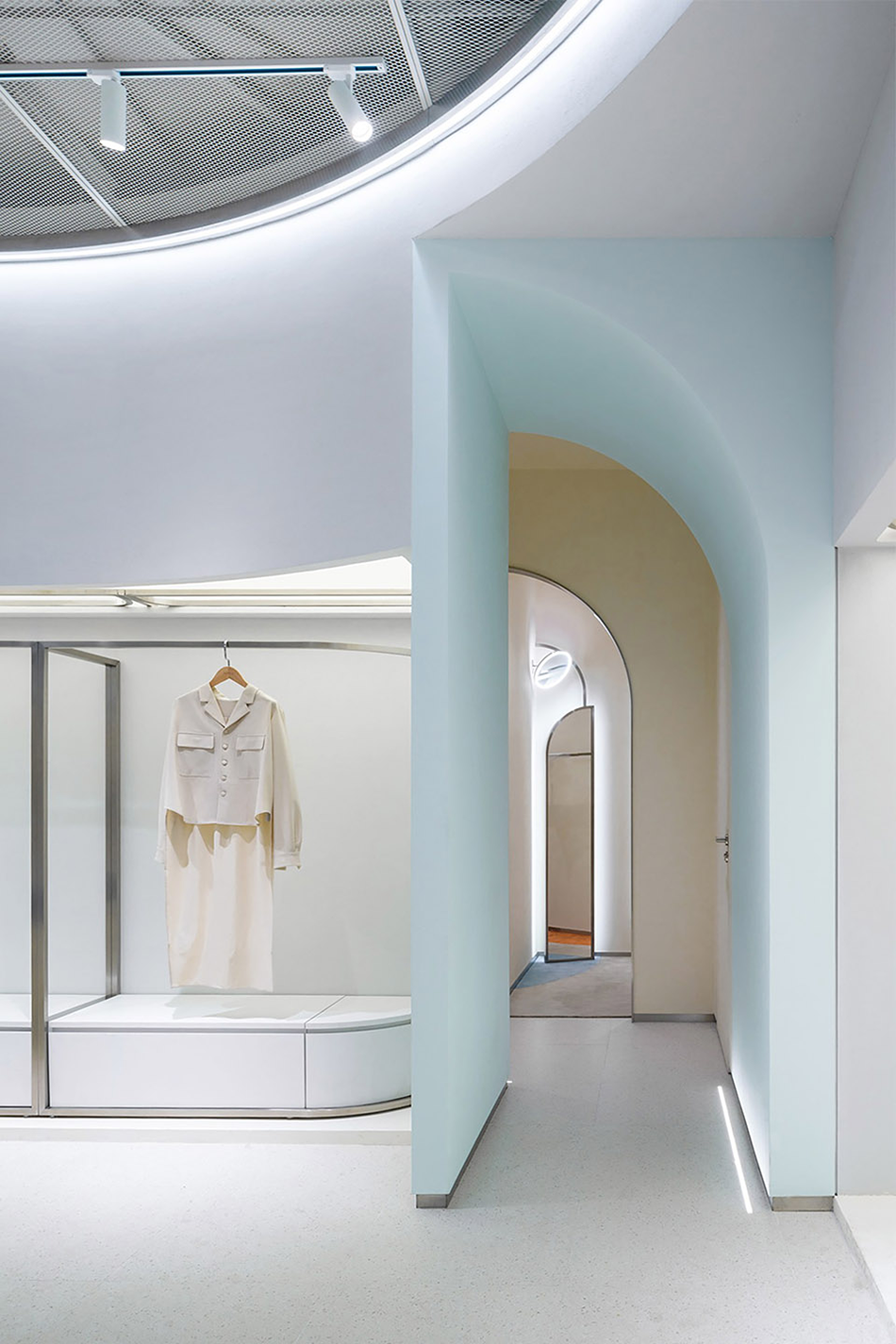 时尚品牌店设计大赏 | ON/OFF、BIBILEE、AND.G 概念店-15