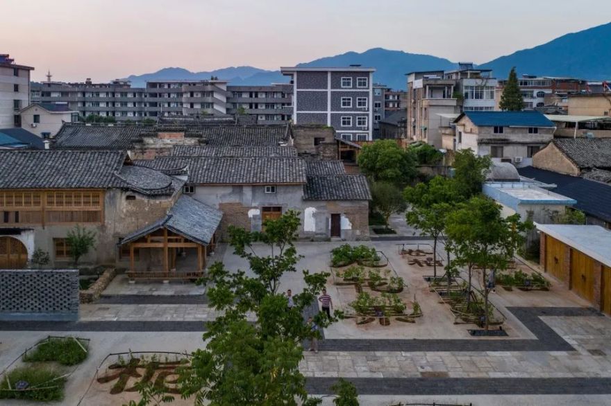 空间中的排版:一波“文字+景观”案例-79