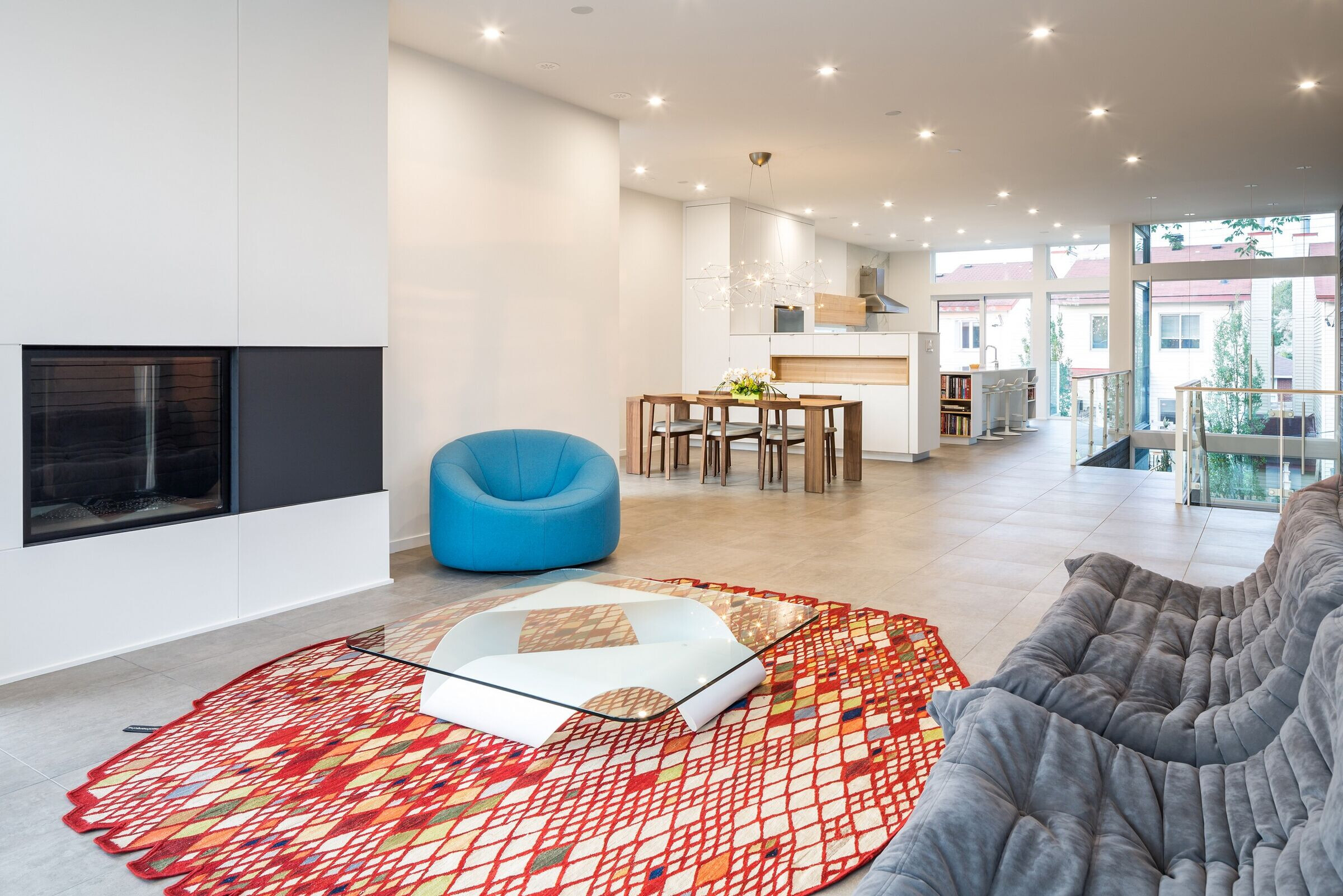 极简风格的大宅设计 | 流畅空间与自然元素的完美融合-22