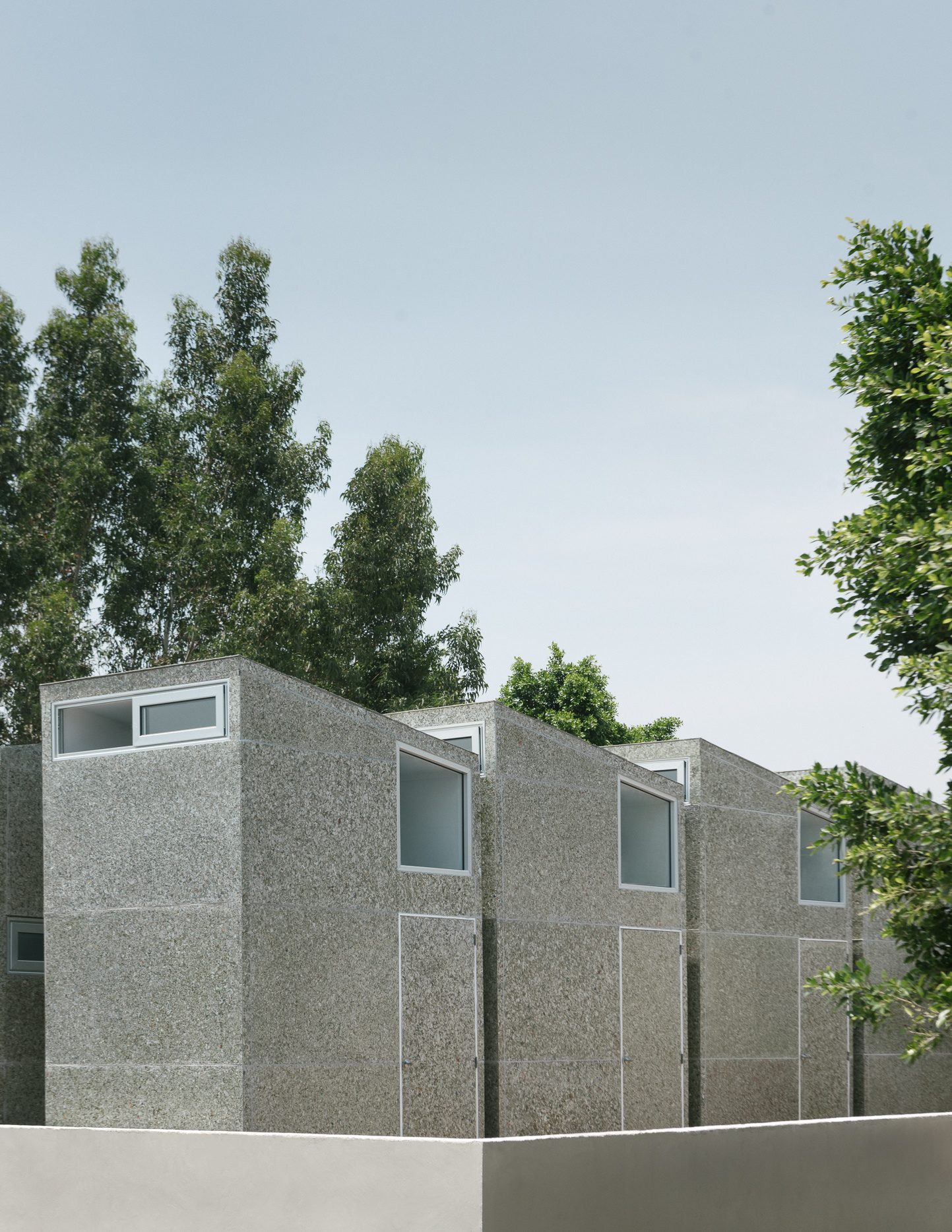 Temporary Pavilion for Healthcare Workers / Revolution-13