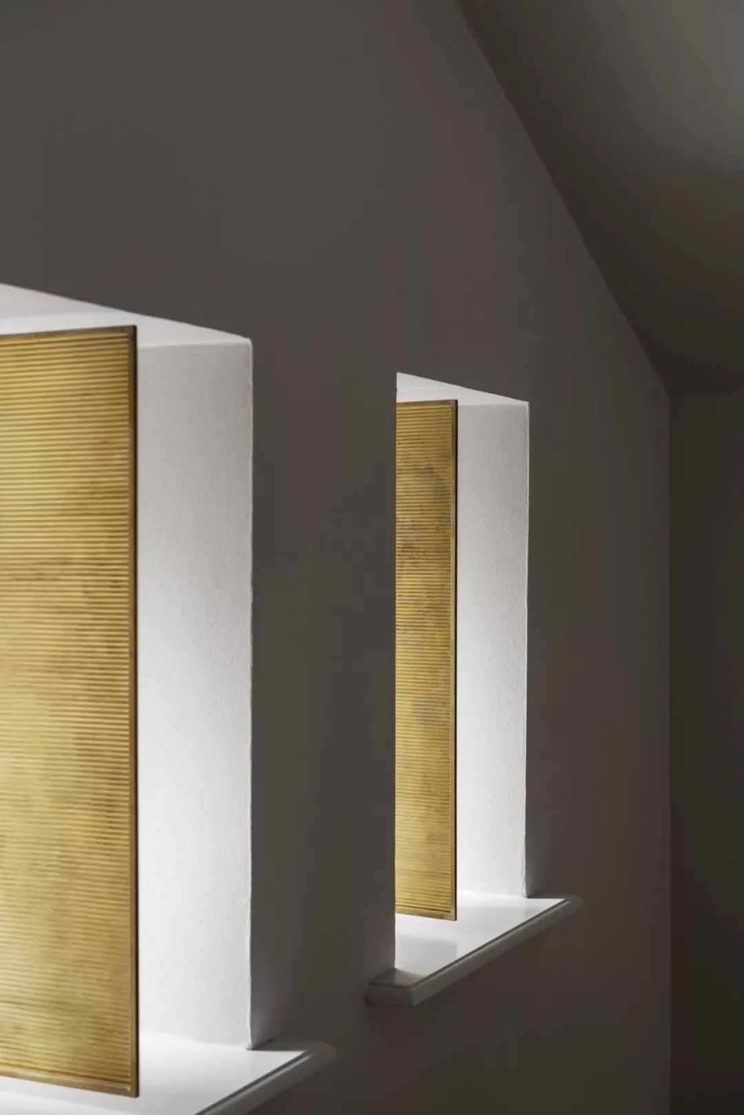 哥本哈根设计师爆改马厩，简约时髦住宅  Frama-17