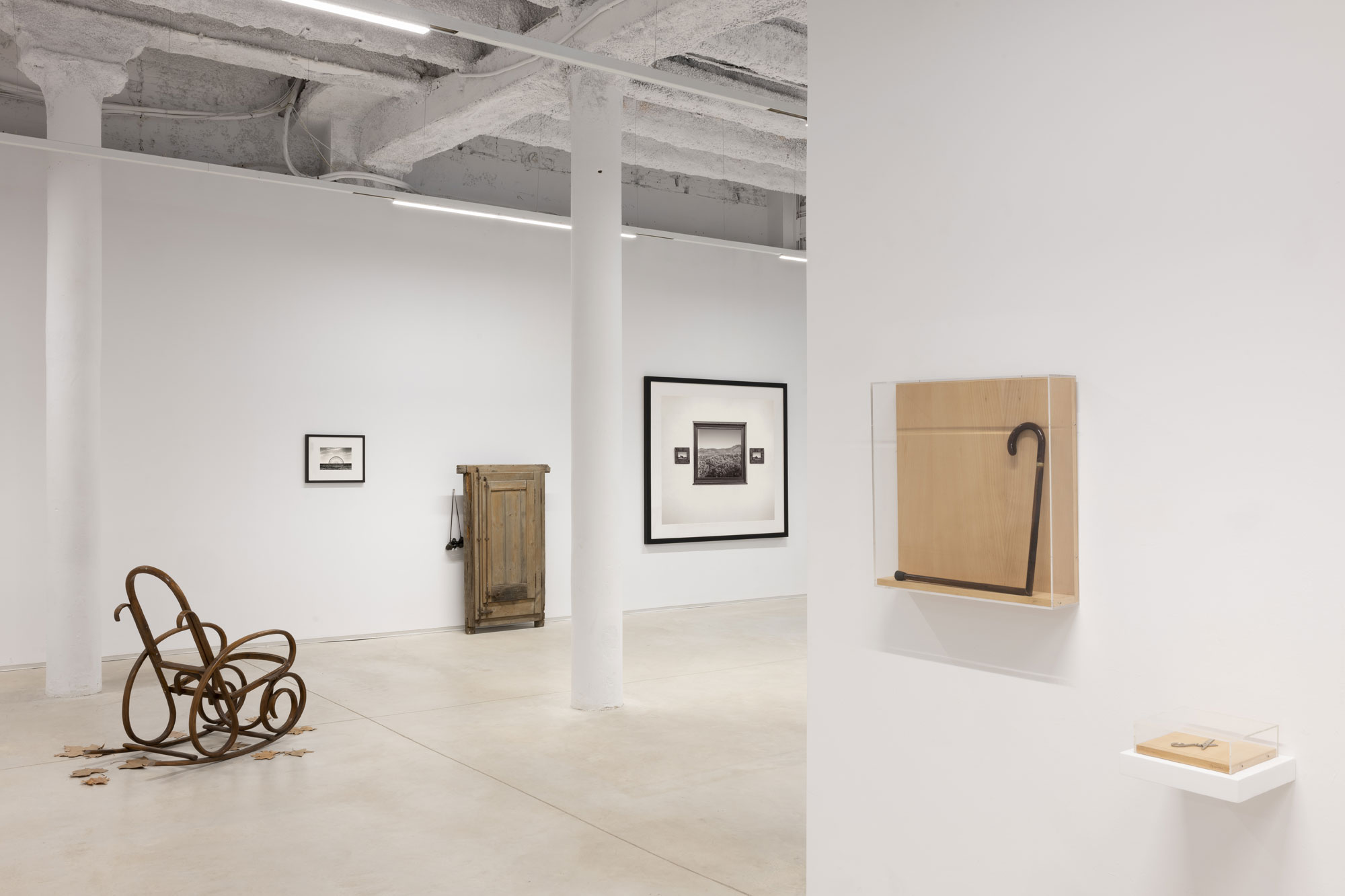 Juegos Reunidos: Chema Madoz, Joan Brossa – emiliana design studio-6