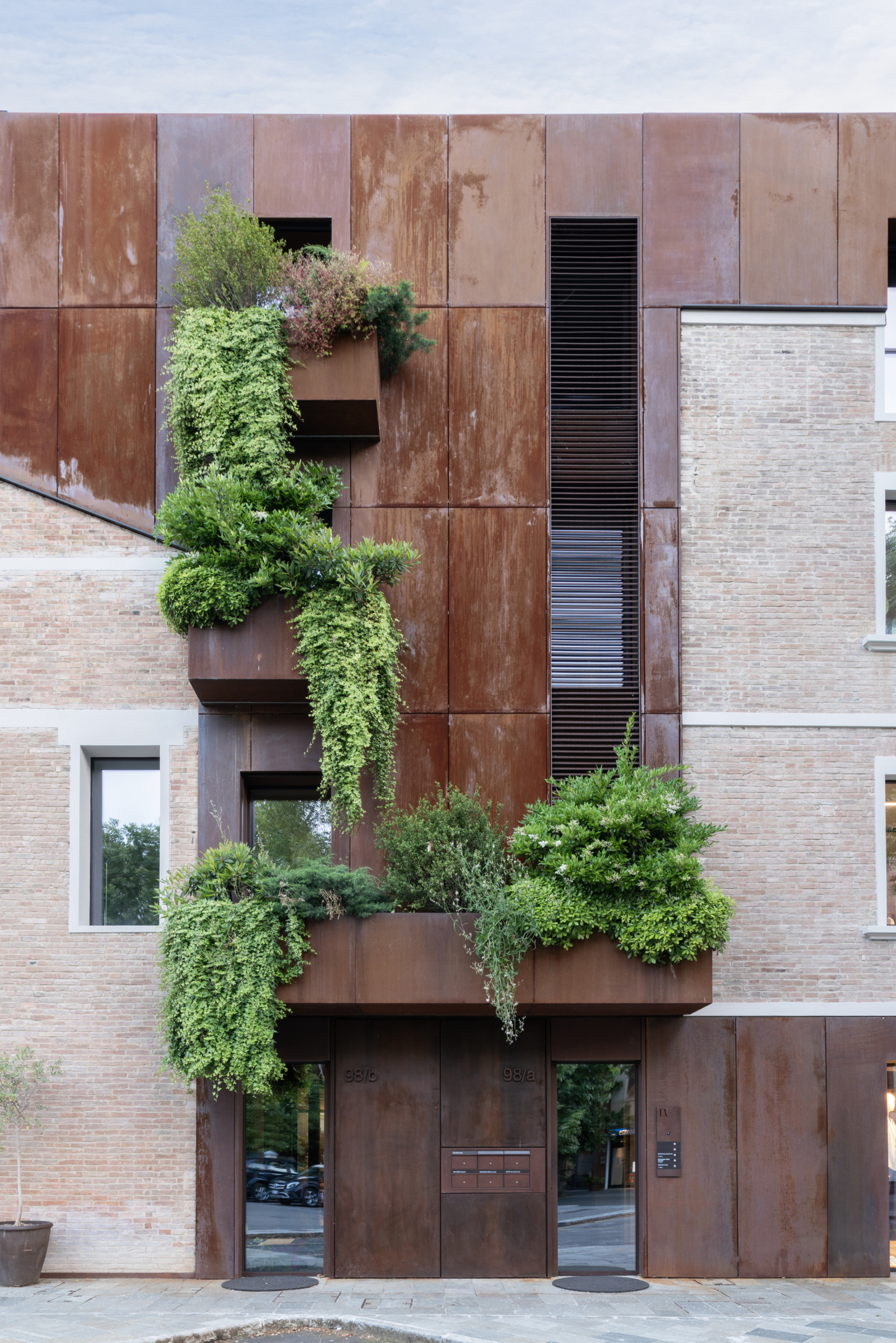 电动汽车概念店丨意大利丨Ambientevario-31