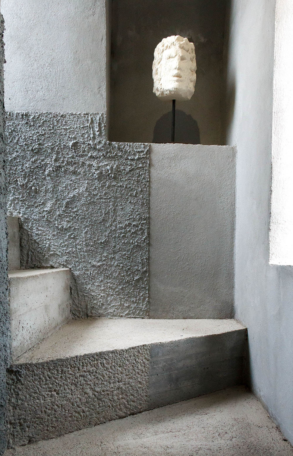 Kiasmo Headquarters ⏤ Where Philology of History Leaves Rhetoric and Becomes Contemporaneity  — anniversary magazine-7