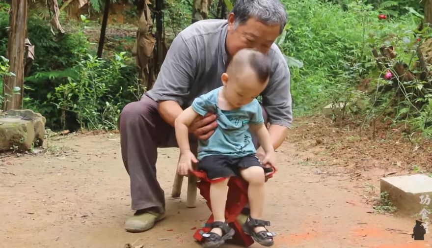 农村大爷的木艺世界 | 不用一颗钉子,打造 2500 年前鲁班凳-125