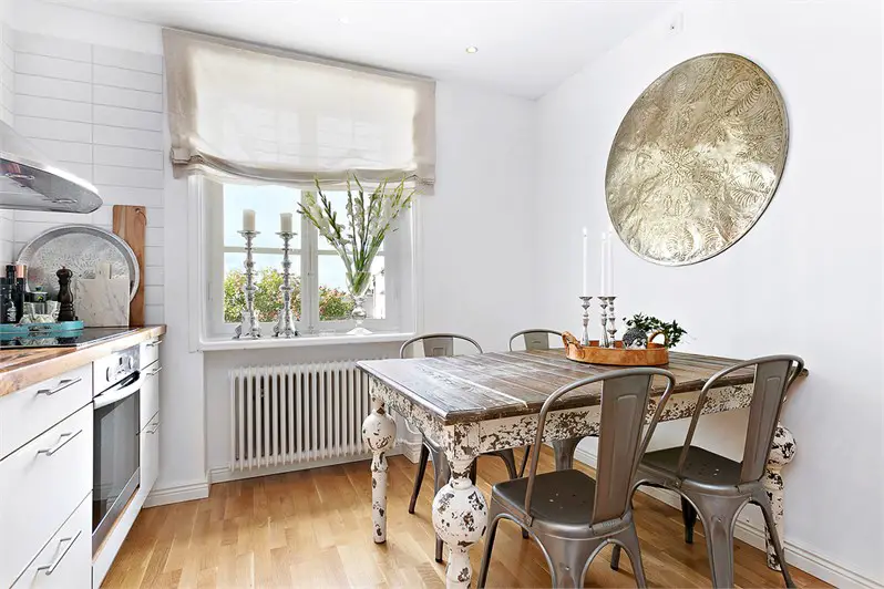 家庭生活二层楼设计 | 私密空间与互动的完美结合-11