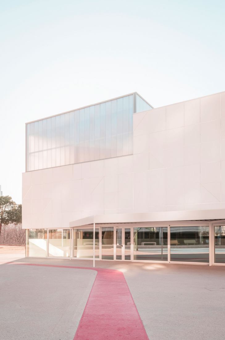 OAOB Arquitectura设计的多功能体育馆丨西班牙马德里-7