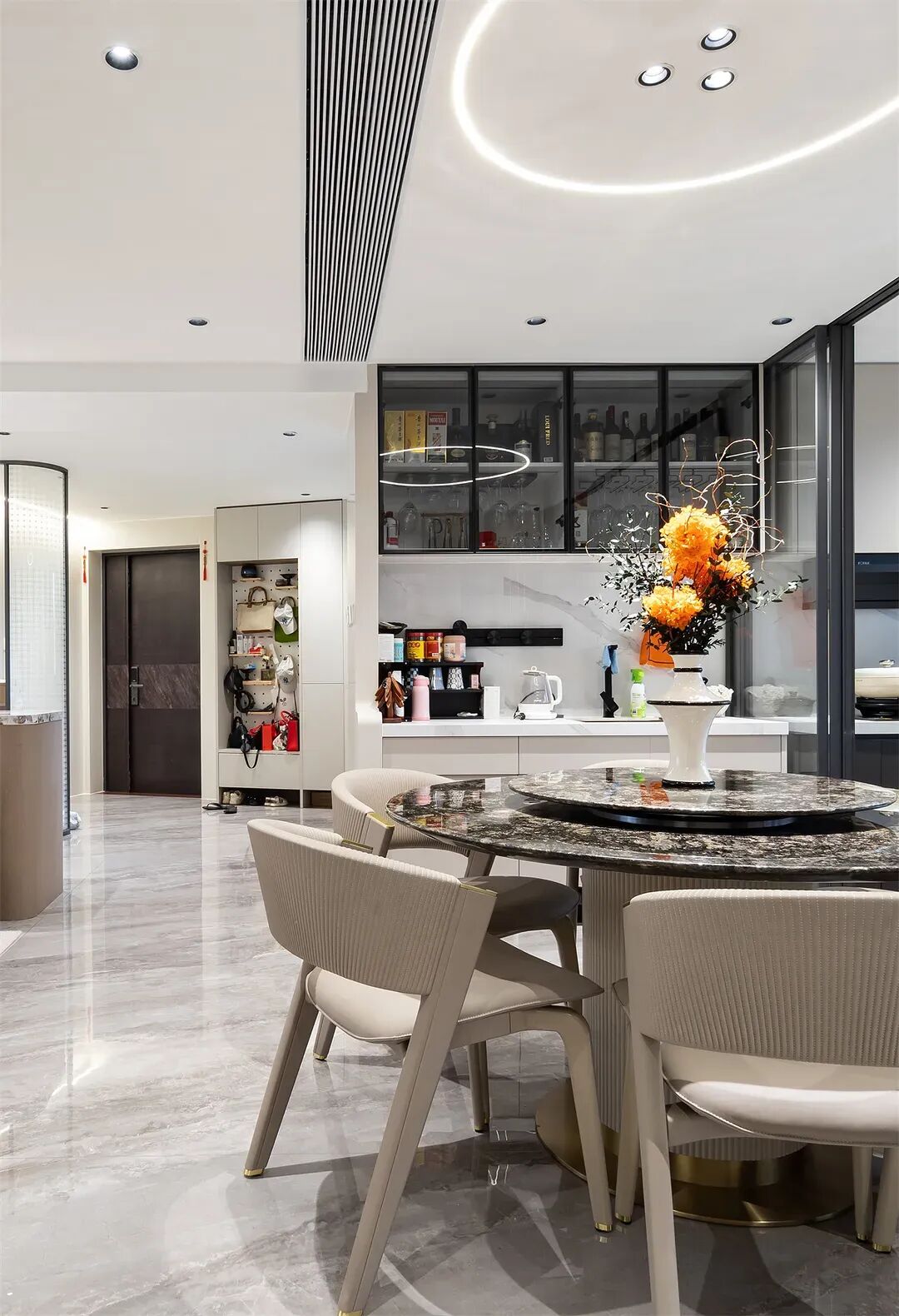 深圳30万打造180平深灰现代简约风教科书！无主灯+原木大理石客厅封神-26