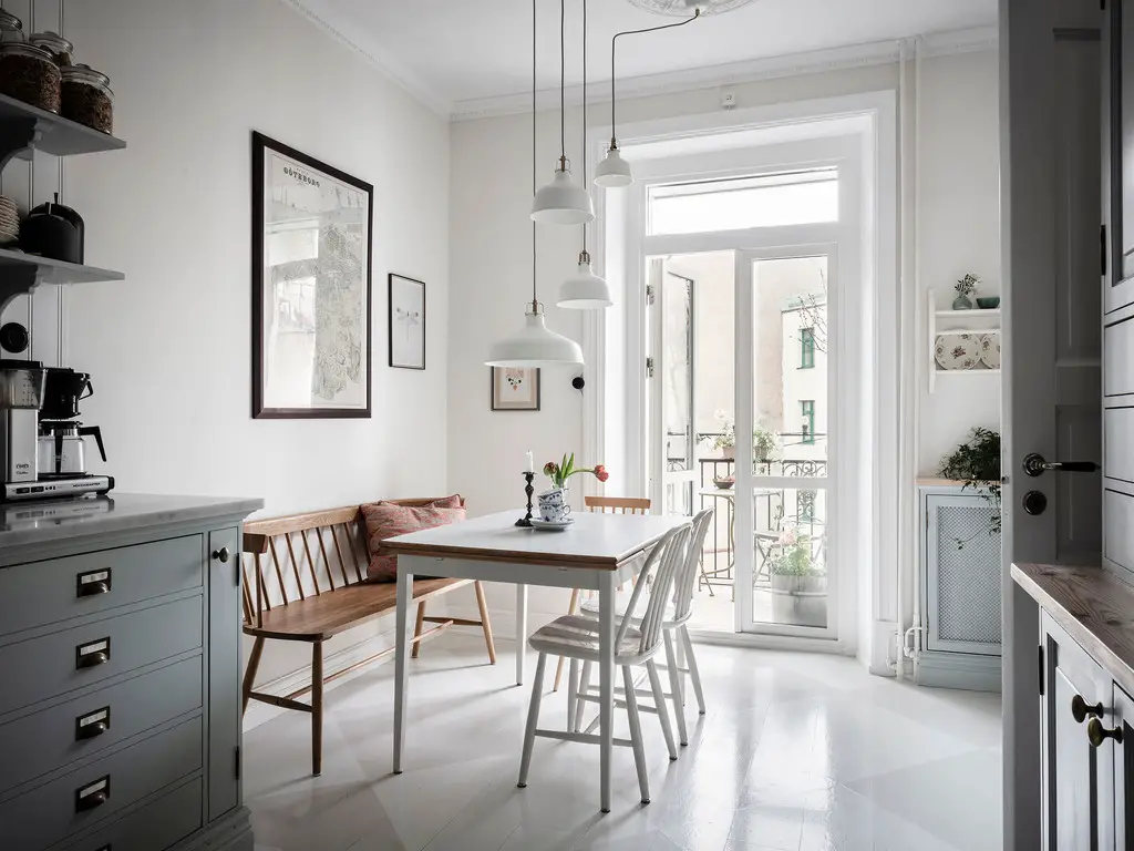 瑞典古宅中的灰色乡村厨房-3