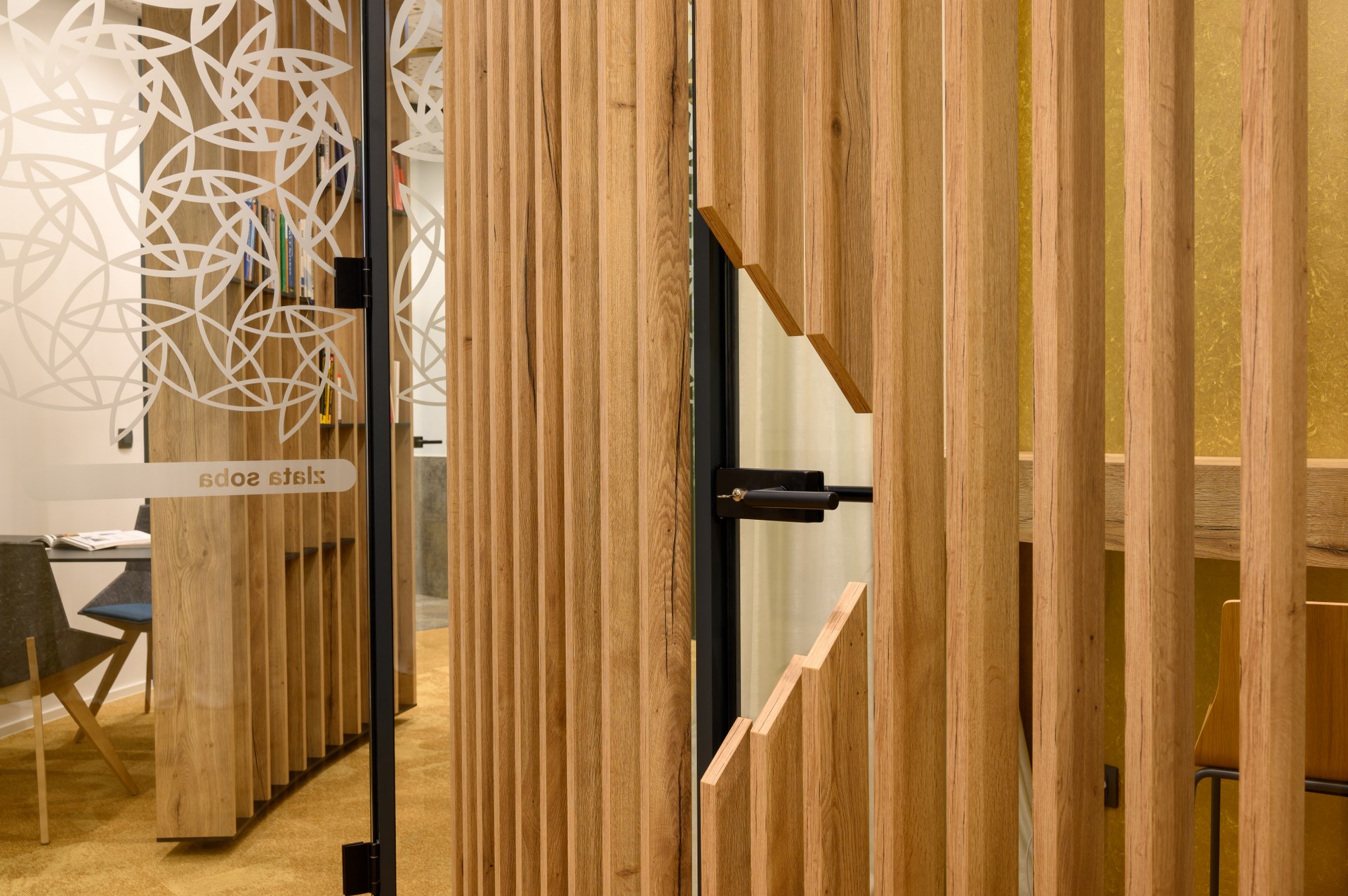 Dhimahi 办公室 · 数字化世界的千瓣莲花设计丨Superform-21