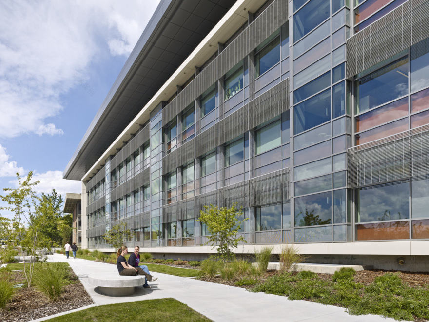 犹他大学 L·S· Skaggs 药学研究大楼丨美国盐湖城丨EDA Architects 和 NBBJ-9