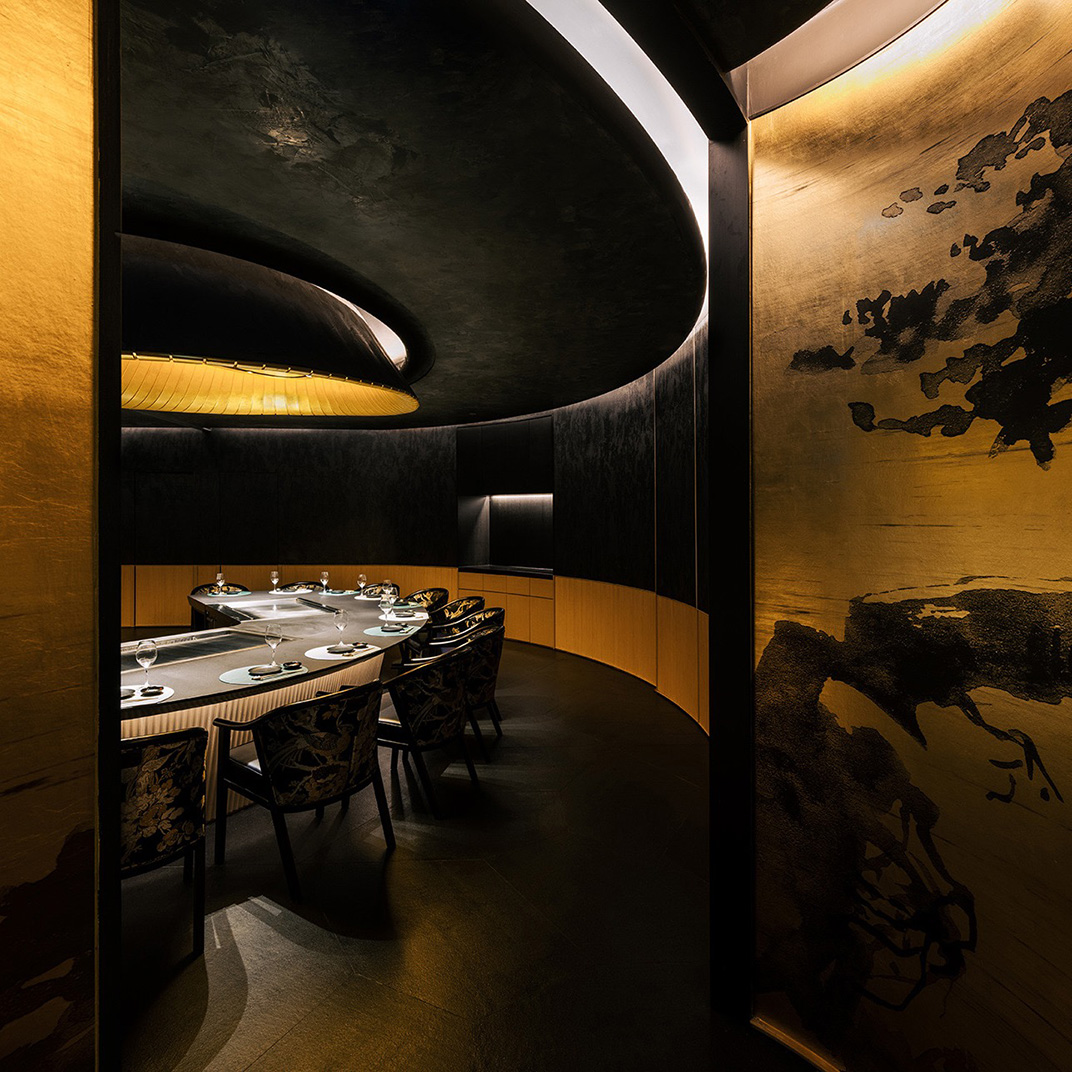 伊丹铁板烧日本料理，香港 | Designed by Steve Leung Design Group - 日本料理 - 餐厅LOGO-VI空间设计-全球餐饮研究所-4