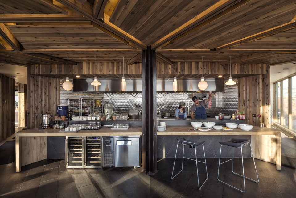 天空小屋 · 模块化建筑的可持续山地住宅-27