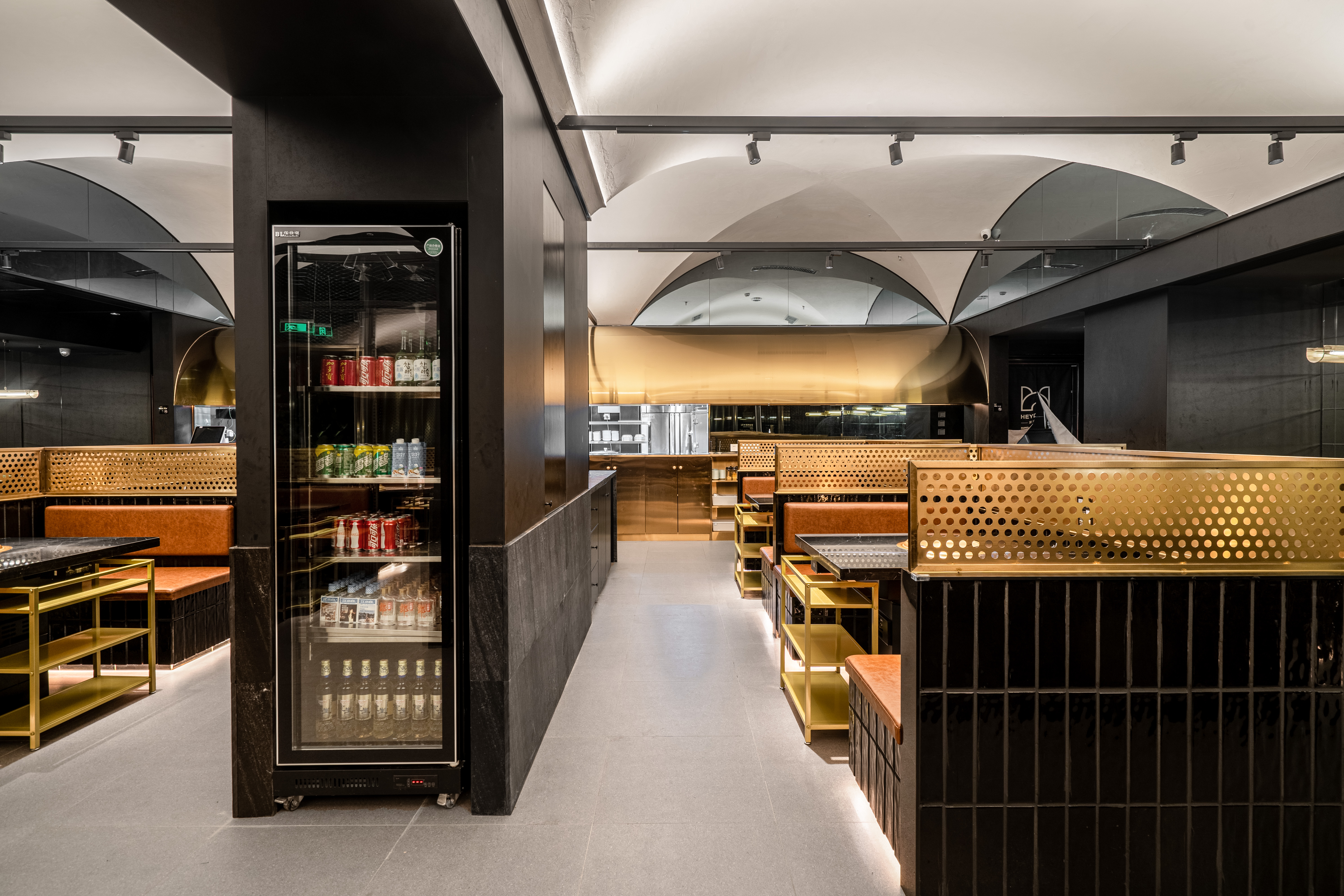 礼嘉嘿嘟嘟餐厅丨重庆派派全案设计公司-33