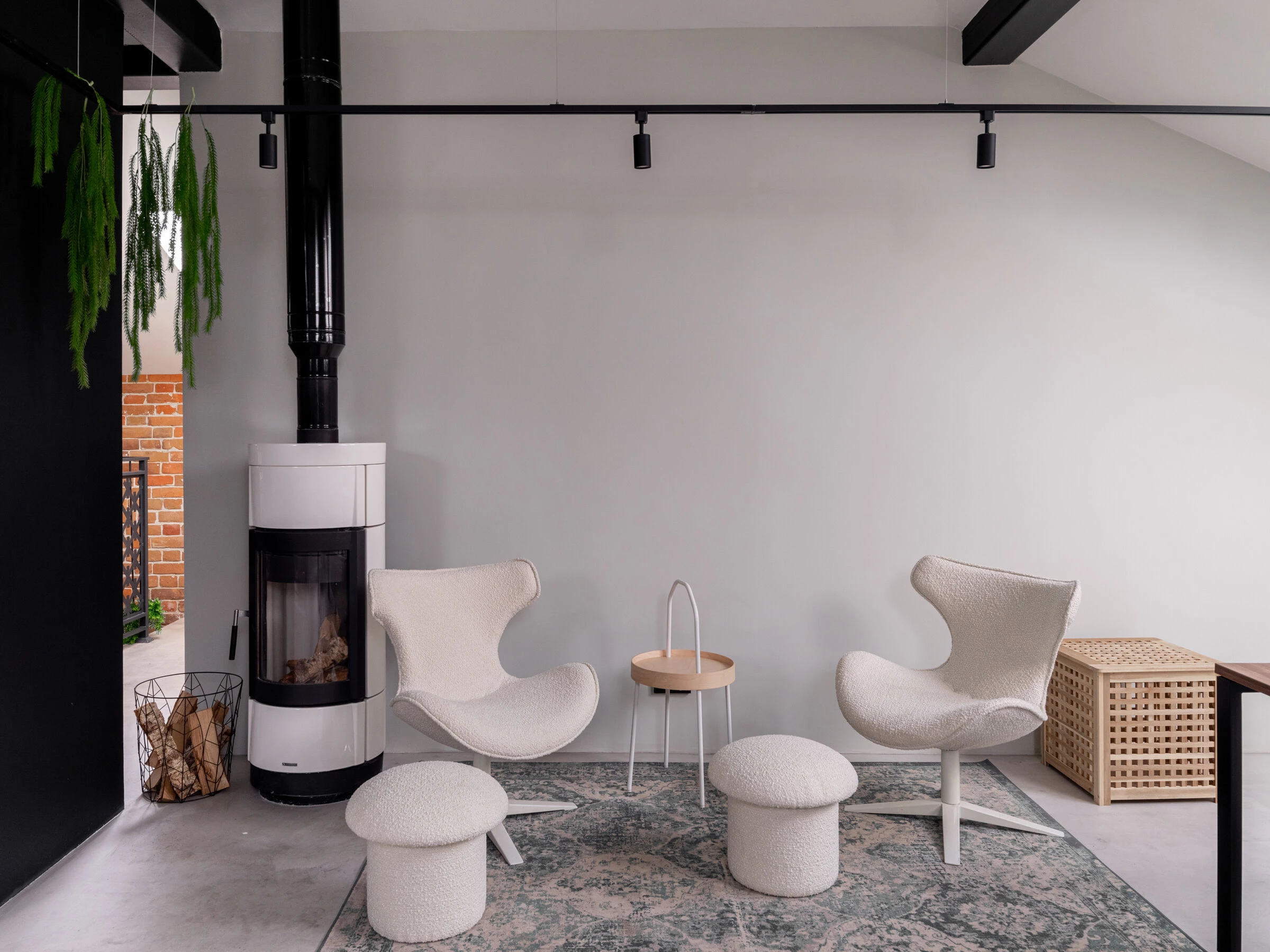 俄罗斯河港历史电站变身办公室丨俄罗斯秋明丨Brusnika Company-12