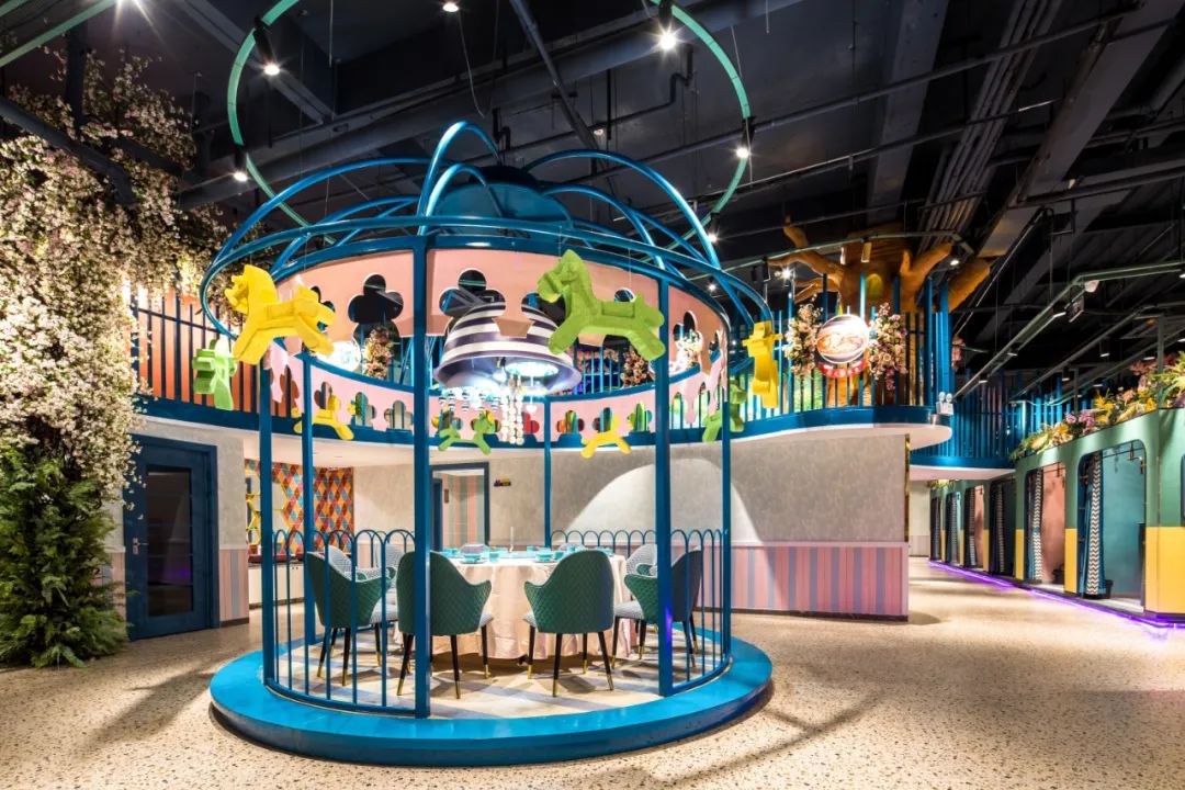 钱磊 | 餐饮空间不止餐饮,五光十色的视觉盛宴-88
