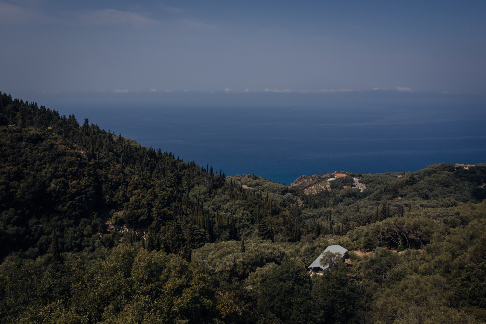 橄榄林中的房子丨希腊丨Invisible Studio-42