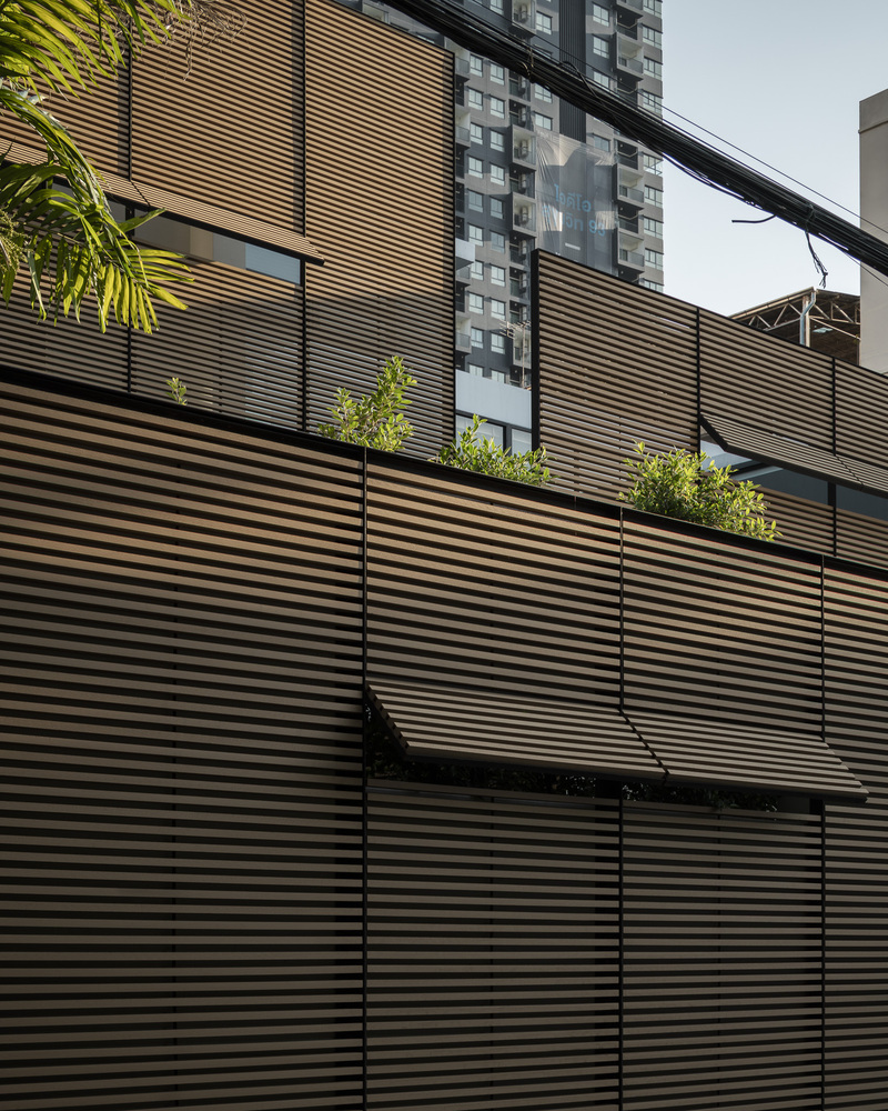 曼谷 898 平方米四口之家，多功能空间与温暖氛围的完美结合-37