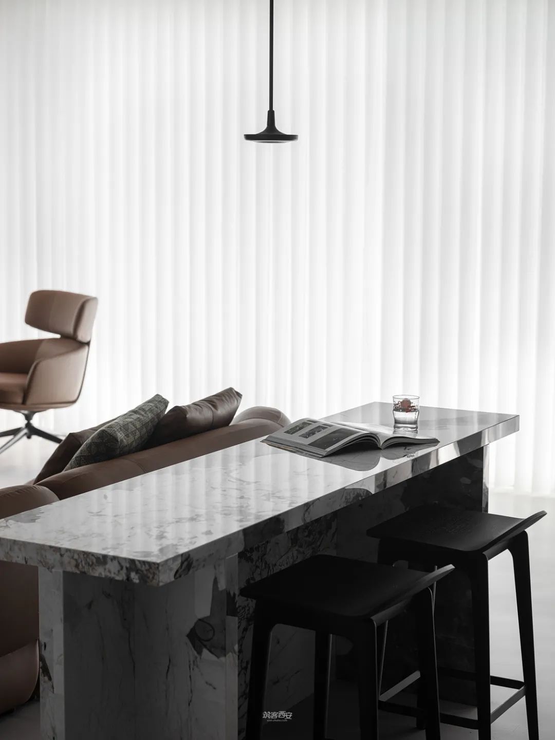 精神同频 · 胡剑设计师的现代空间艺术丨中国西安丨增减创意设计-27