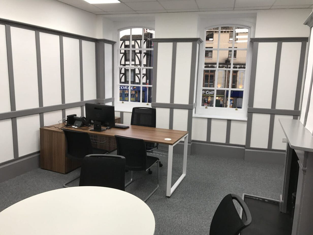 英国百年银行 Kent Reliance Maidstone 旗舰店设计-16