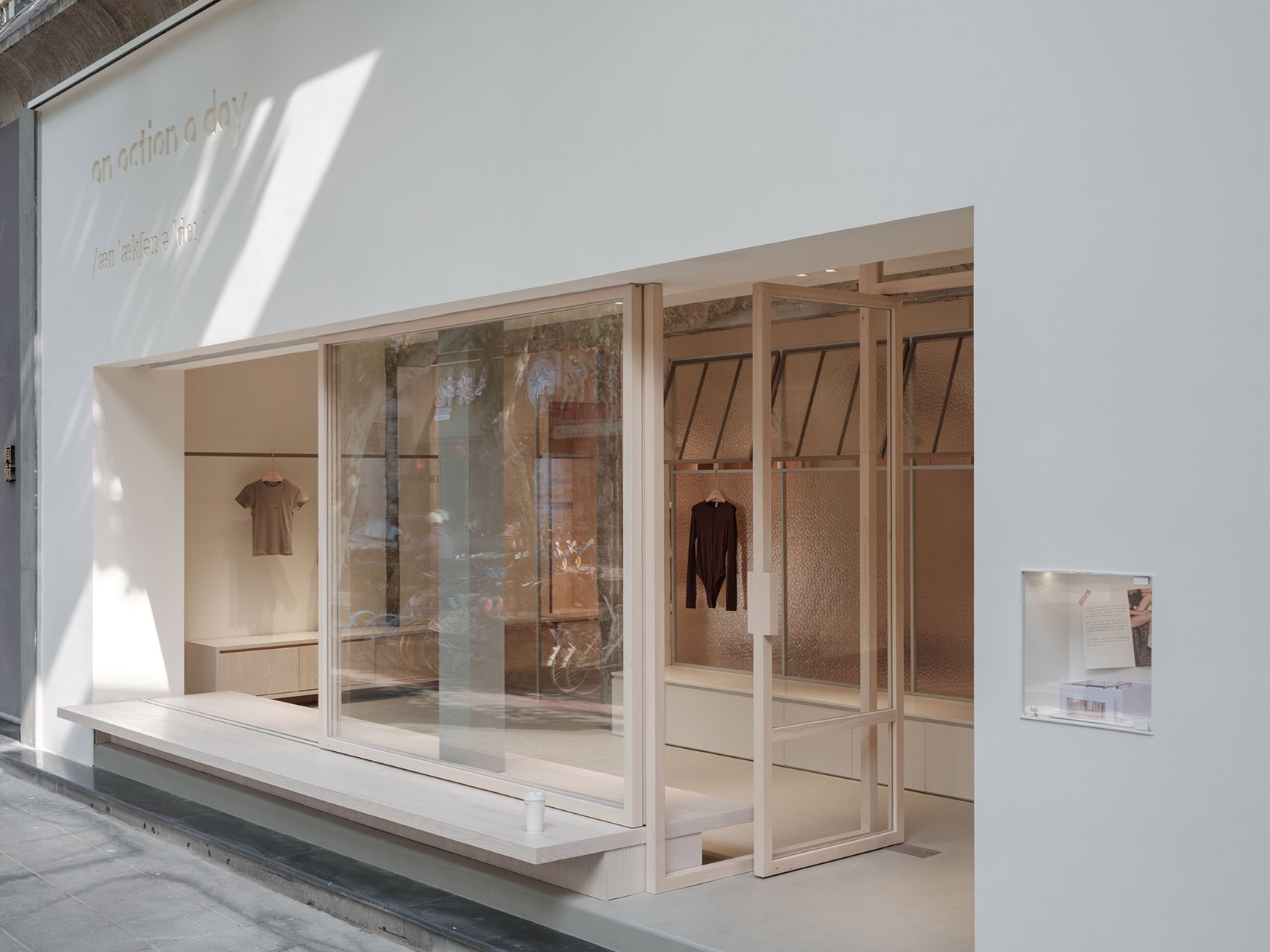 an action a day愚园路概念店,上海丨中国上海丨Woodo Studio(木斗设计)-7