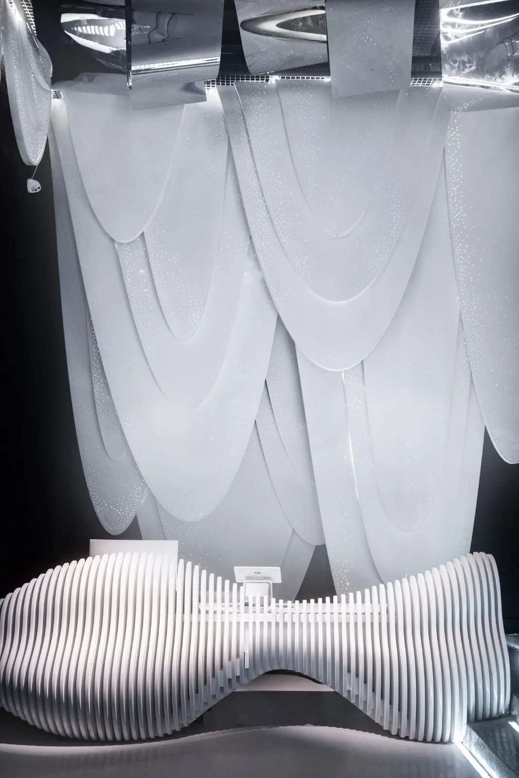 重庆 600㎡概念餐厅“云兮”水墨云雾的梦幻空间-18