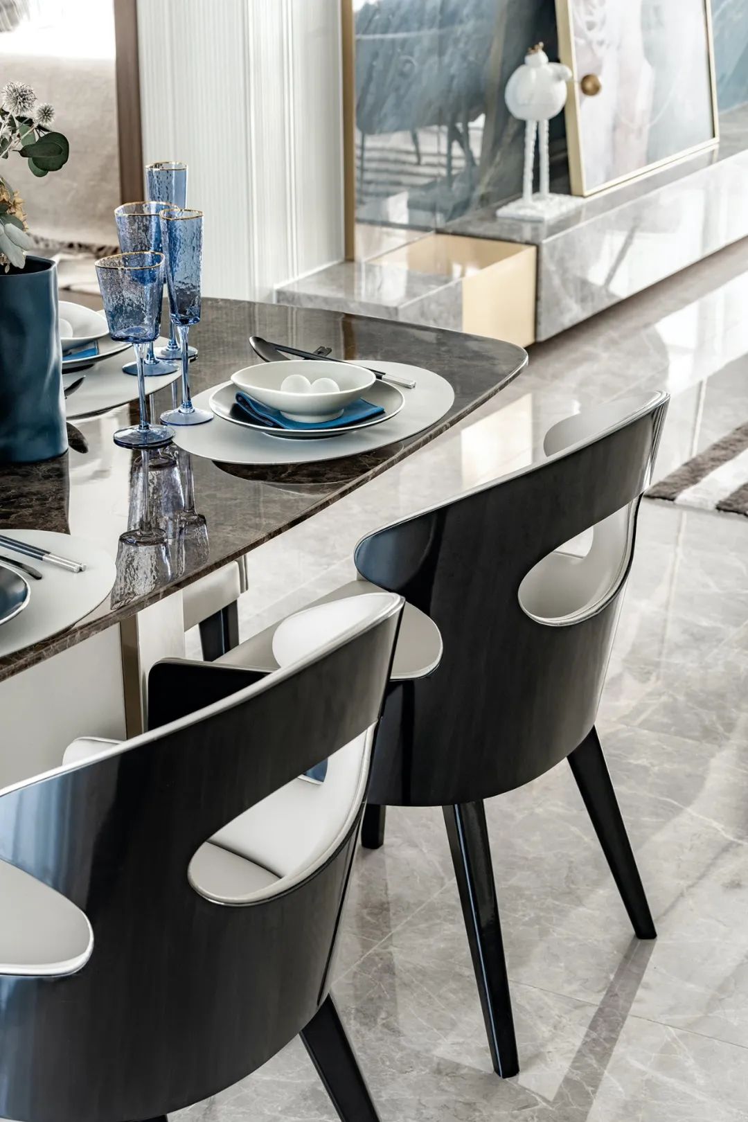 中海佛山云麓雅苑样板间 | 莫兰迪色系打造静谧生活空间-24