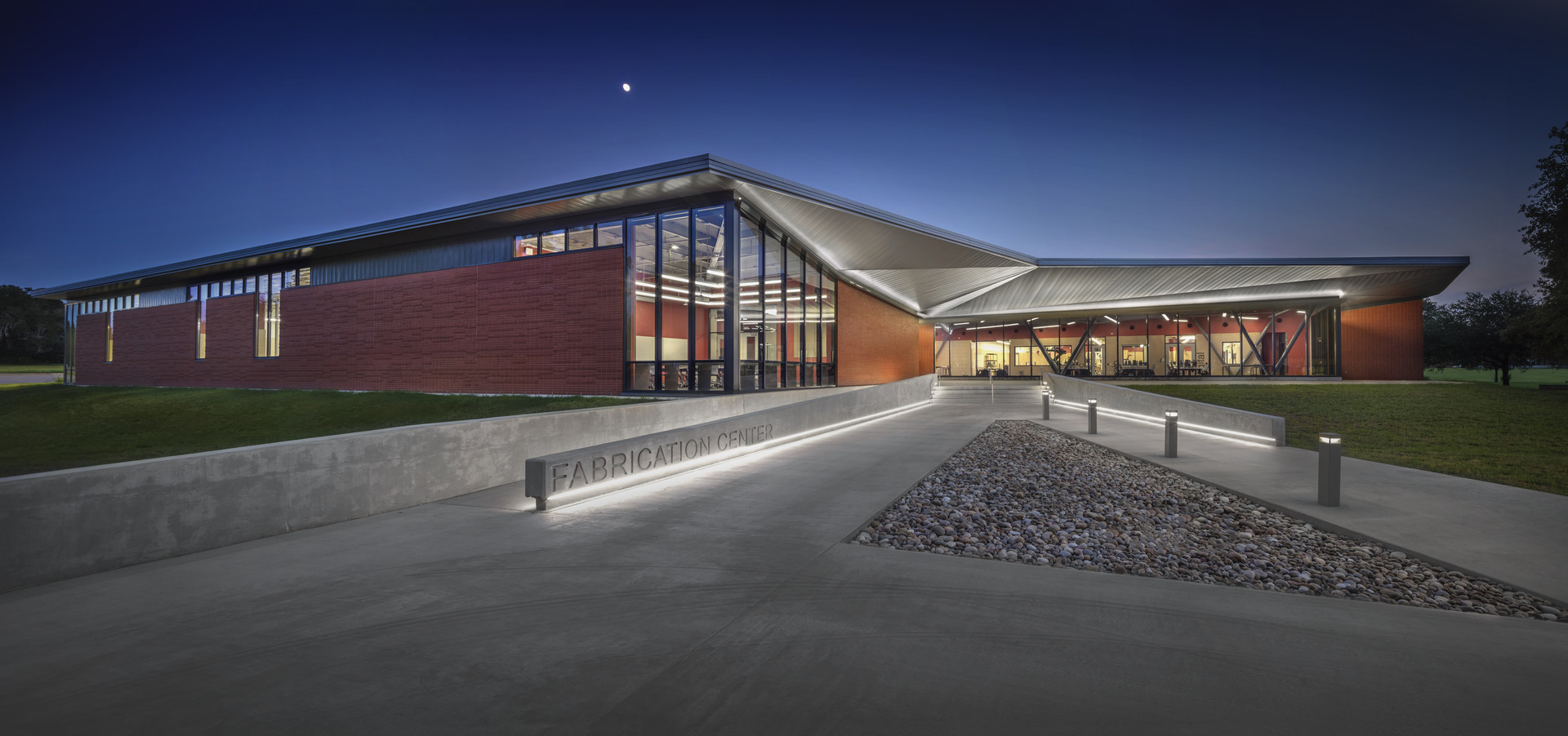 Prairie View A&M University Fabrication Center  / Kirksey Architecture-31