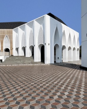 穆塔奇恩大清真寺丨Andyrahman Architect