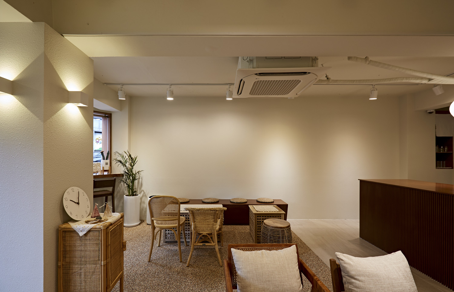 15 坪极简咖啡厅，打造温馨氛围-8