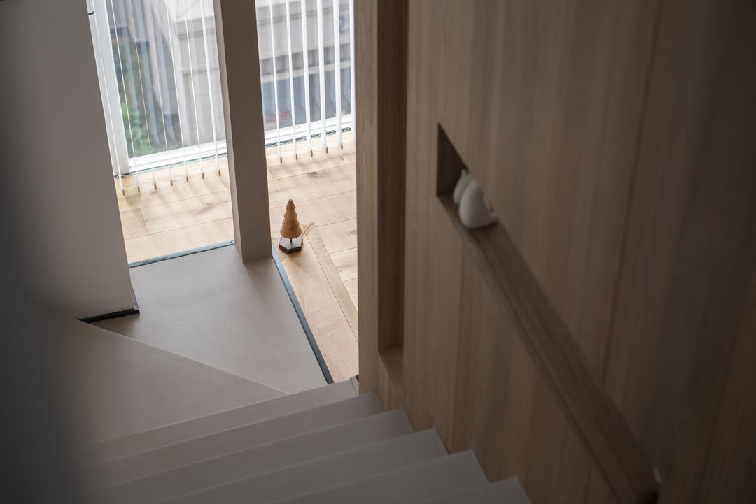 现代精致木质感的住宅-53