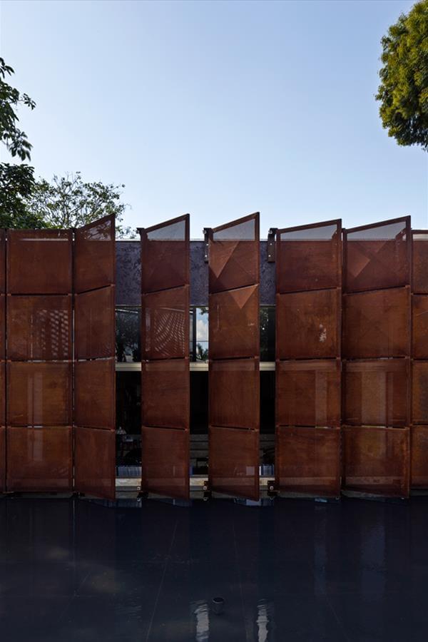 巴西 DF Casa BLM · 图书馆核心的节能可持续住宅设计-6