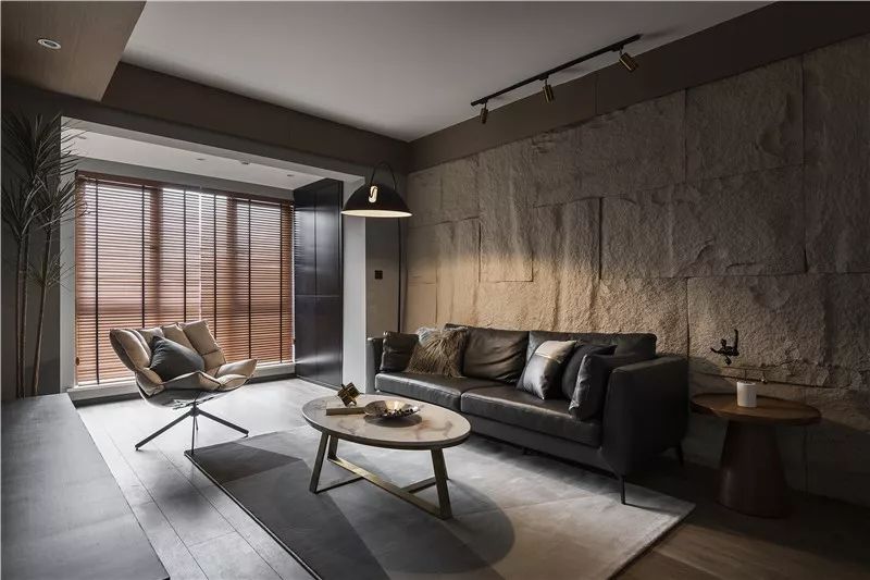 现代风格打造宽敞通透的 84㎡三室两厅-15