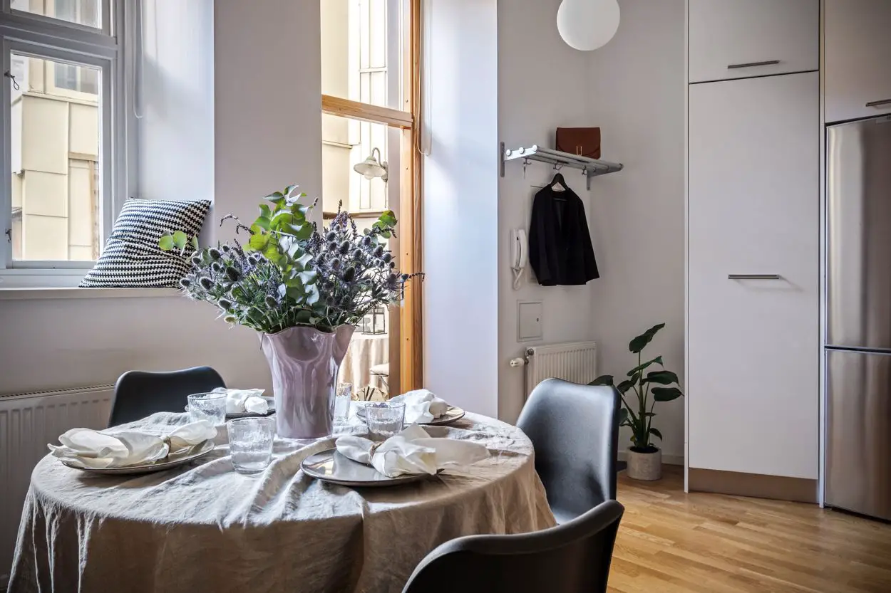 32 平米瑞典风格公寓，高空间利用，复古砖墙为亮点-4