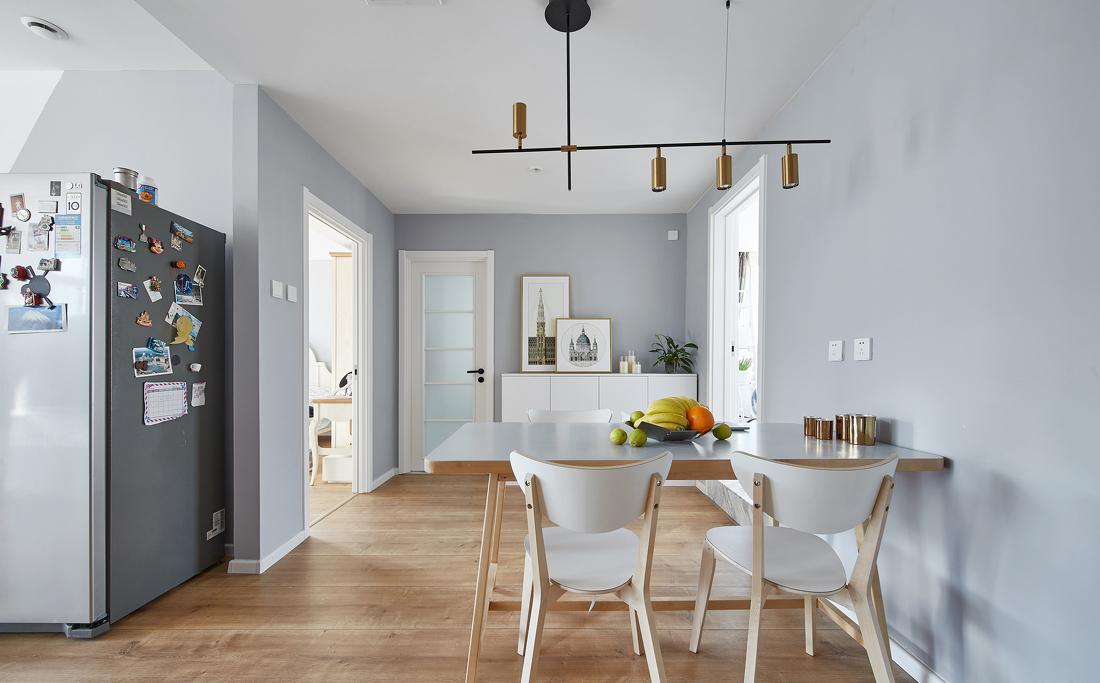 北漂航空家庭的简约宜居改造-17