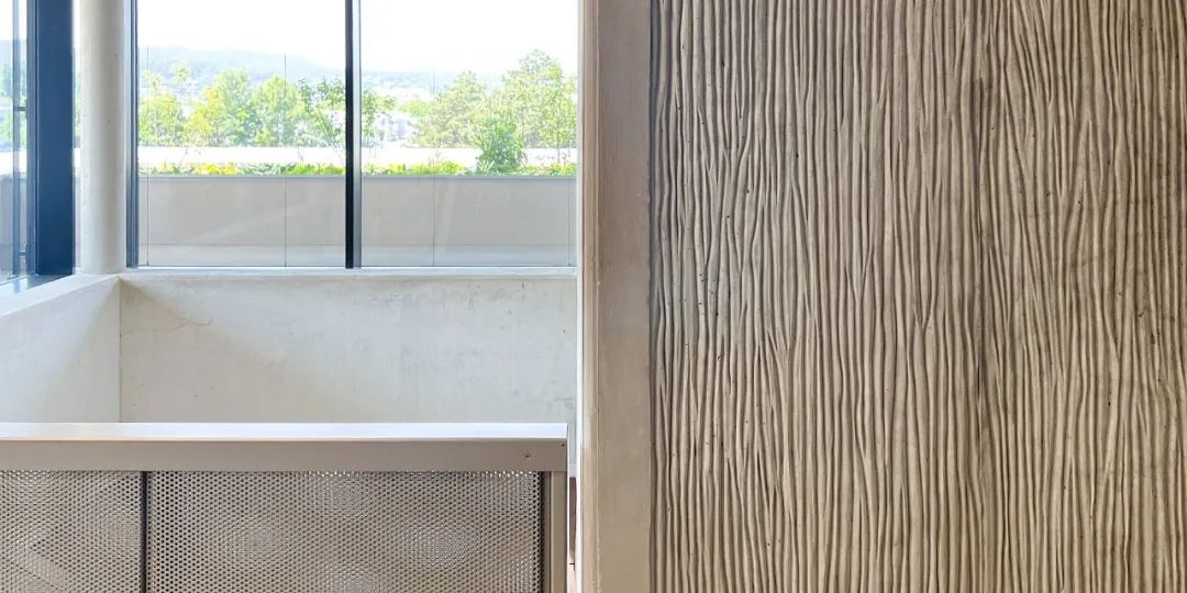 Ecoplus办公空间：室内清水混凝土的曲面美学-13