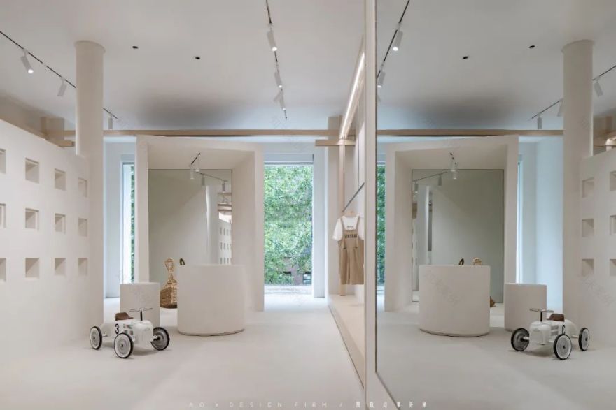 打破重组构建新秩序,南京 100㎡童装店设计展示创新空间美学-34