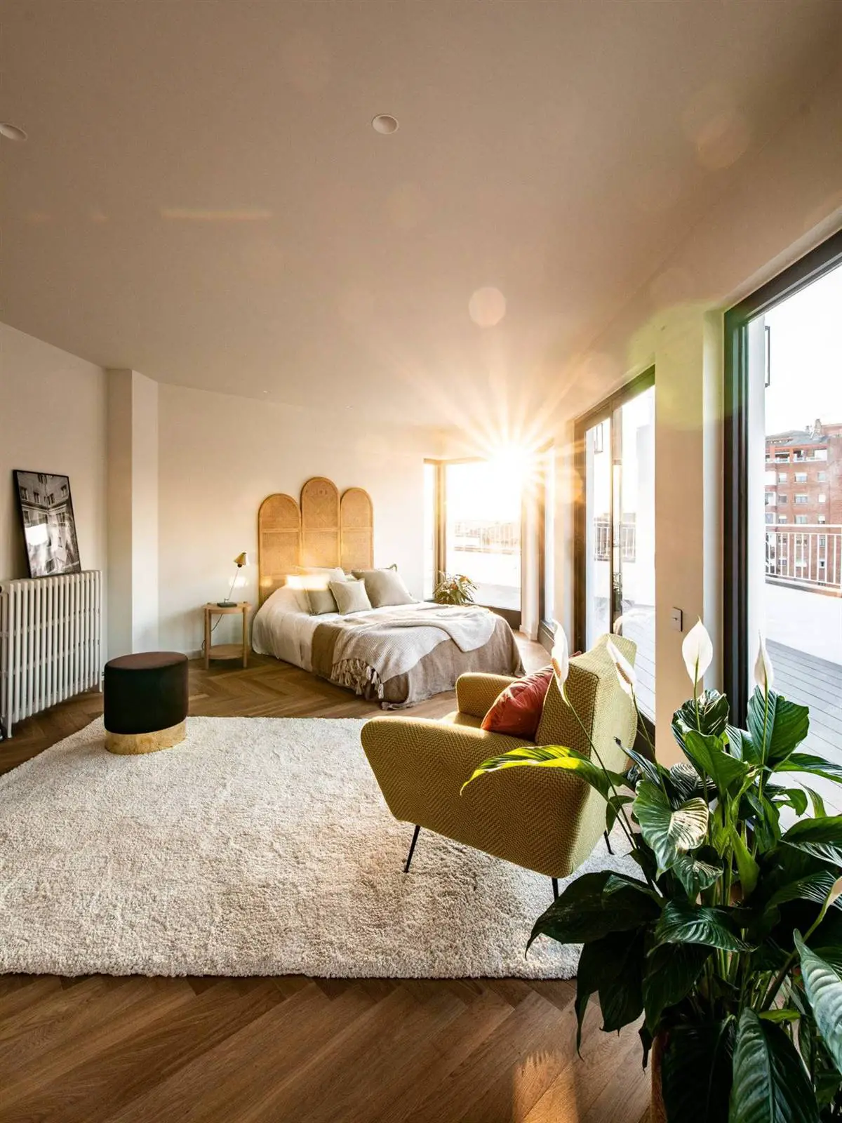 海景西班牙公寓 | 自然编织家具的温暖魅力-7