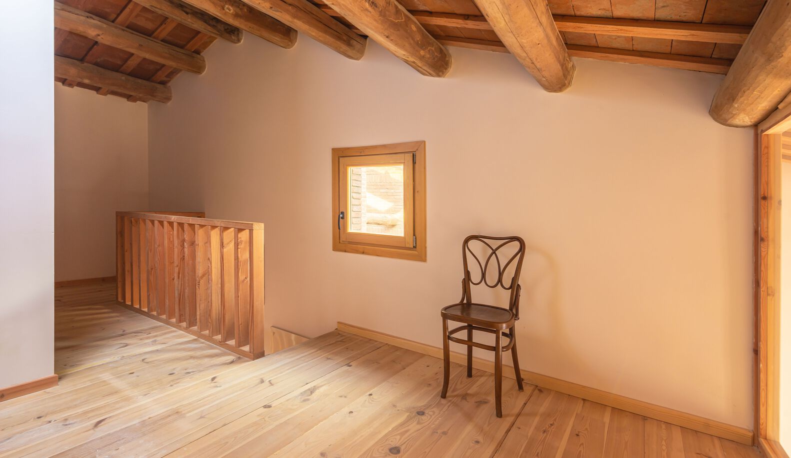 西班牙 Sant Esteve de Palautordera 老舞厅改造公寓楼-41