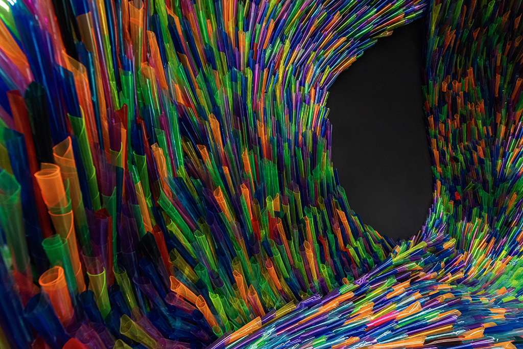 重生之孔雀·传统民间工艺与当代艺术的碰撞-15