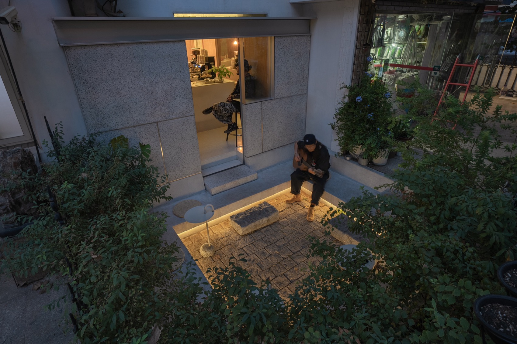 青岛海边的小花园咖啡店-30