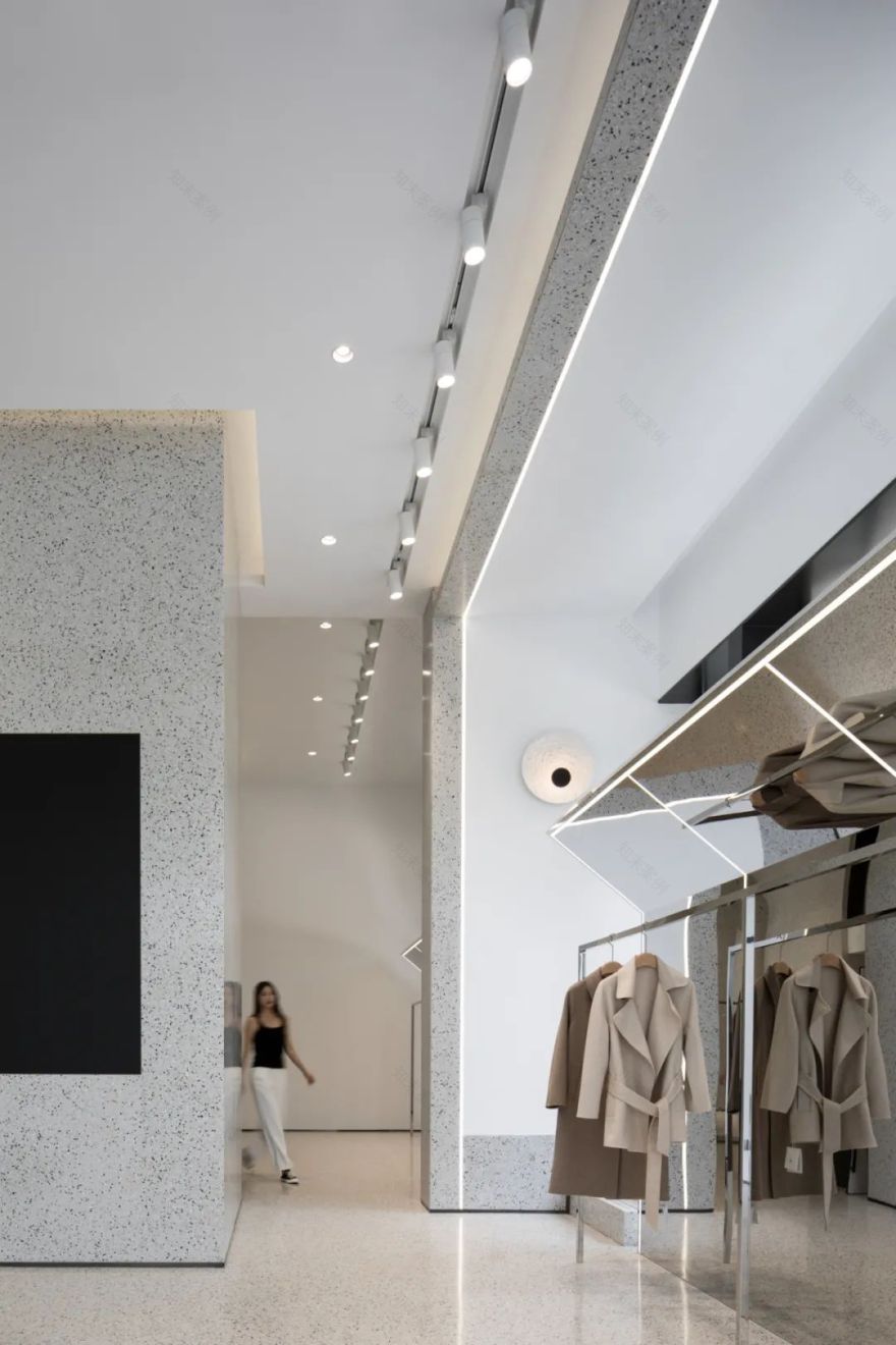 嘉兴 over the bridge 高端旗舰店 | 创新设计诠释素白空间-62