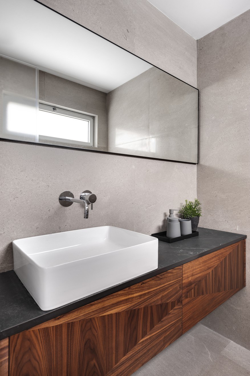 简约黑白灰 现代住宅设计典范-28